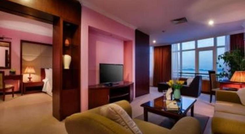 Halong Pearl Hotel Ha Long Esterno foto