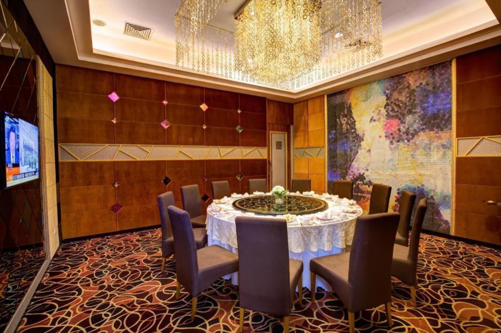 Halong Pearl Hotel Ha Long Esterno foto